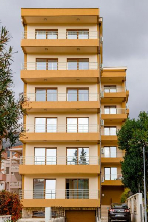 Zlatna Zgrada,Budva